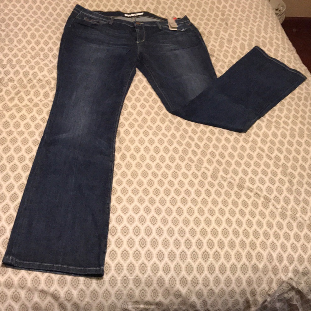 Joe’s Jeans classic fit bootcut - Socialite Jean